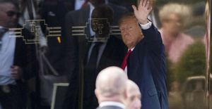 Trump leaves Trump Tower for Manhattan courthouse