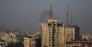 The Israeli Army bombards the Gaza Strip in response to rockets launched from Lebanon