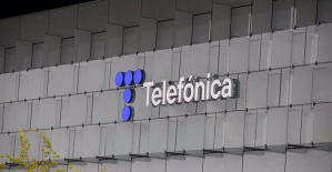 Telefónica puts the 'magnifying glass' on almost 800 of its suppliers for their sustainability policies