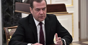 Medvedev calls Britain Russia's "eternal enemy" and calls Britain's military a "legitimate target"