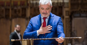 Collboni, invested as mayor of Barcelona with the votes of BComú and the PP