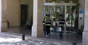Six tourists arrested for a group rape of a young woman in a hotel in Palma