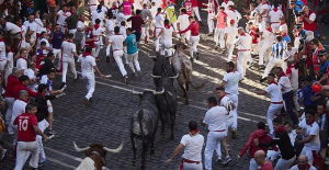 The Miura star in one last fast and clean running of the bulls for the Sanfermines