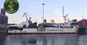 Interior trusts in an "imminent" resolution for the Civil Guard patrol boat in Mauritania with 168 migrants