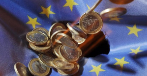 The eurozone closes the first half with a surplus after cutting Russian and Chinese imports