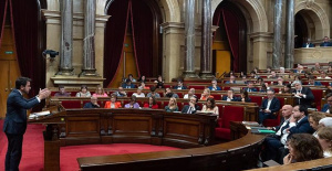 ERC and Junts ask that the Parliament endorse making the investiture of Sánchez conditional on the referendum