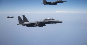 The US sends F-15 fighters to the Middle East to reinforce its positions in the region