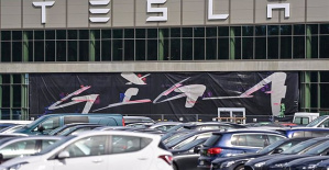 Tesla cuts its profits by 44% in the third quarter