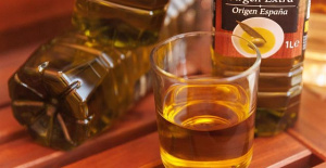 The price of extra virgin olive oil shoots up to 75% in one month, according to Facua