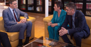 Sánchez meets for 70 minutes with Bildu, first photo of a President of the Government with the nationalist left