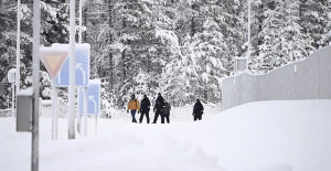 Finland completely closes its border with Russia for two weeks