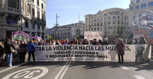 Feminists tour Madrid and ask for unity with slogans for the end of prostitution and against the Trans Law