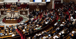 The French National Assembly approves the controversial immigration reform