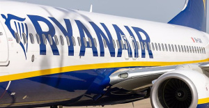 Ryanair earns 2,190 million in the first nine months of its fiscal year, 39% more, but worsens forecasts