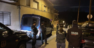 Civil Guard and Mossos device against jihadist terrorism in Catalonia and Extremadura