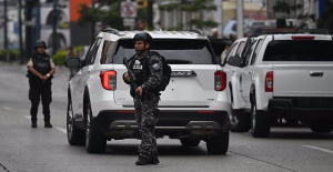 The Ecuadorian Army detains 329 "terrorists" in 24 hours