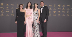 Guests parade along a Goya red carpet punctuated by violence in the cinema, Vox and rural protests