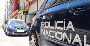 A civil guard arrested for attacking and trying to strangle his wife in Valencia