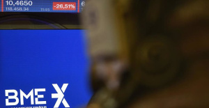 The Ibex lost 0.12% in the mid-session, with Grifols falling 10% after presenting unaudited accounts