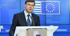 Brussels will present "very soon" the proposal to redirect income from Russian assets to the EU budget