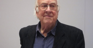 Peter Higgs, the discoverer of the Higgs boson, 'the God particle', dies at 94