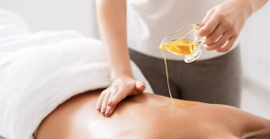 Health includes vacuum therapy, light therapy and aromatherapy in its list of pseudotherapies