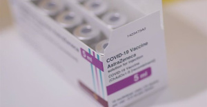 AstraZeneca admits that its Covid vaccine can cause side effects such as thrombosis in "very rare cases"